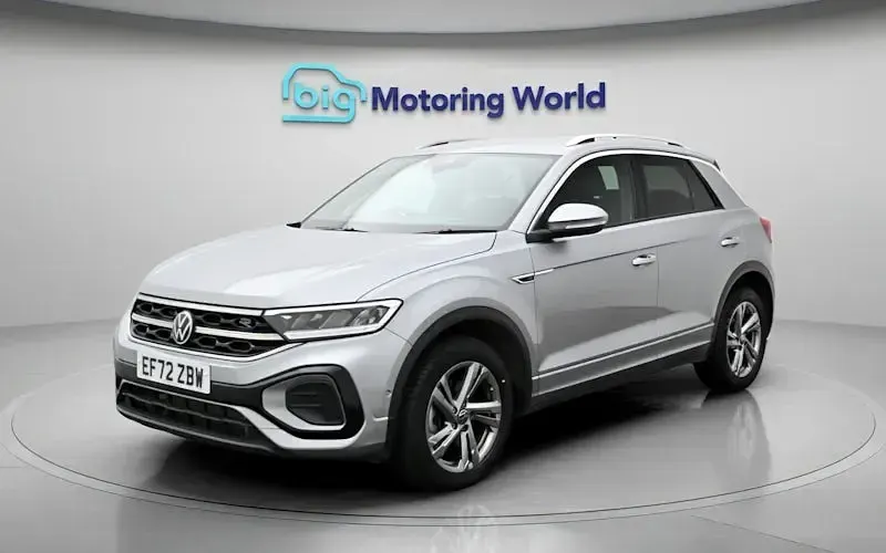 Used VW T-Roc R-line 190 HP (139 kW) 2023 Silver SUV
