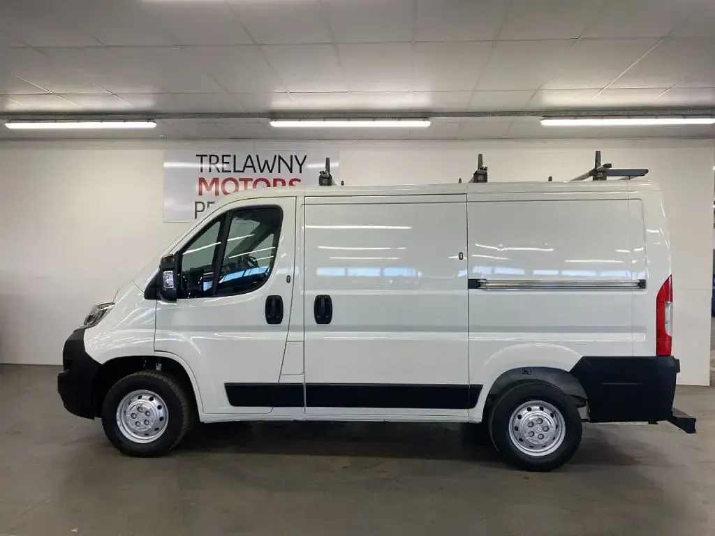 Used Citroën Relay 120 HP (88 kW) 2019 White Van