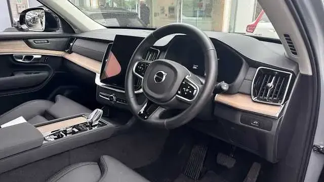 Used Volvo XC90 Plus 455 HP (334 kW) 2025 Grey SUV