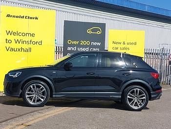 Begagnad Audi Q3 Black Edition 150 HK (110 kW) 2021 Svart SUV