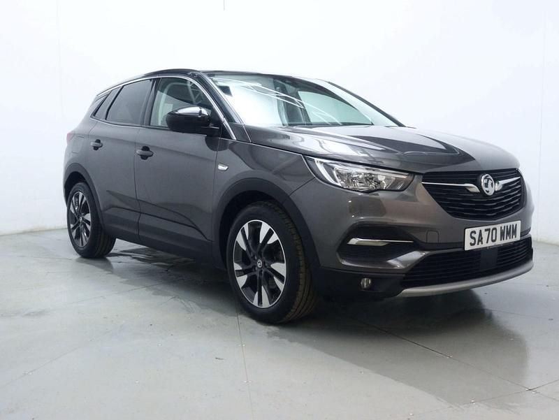 Used Vauxhall Grandland X SRi 130 HP (95 kW) 2020 Grey SUV