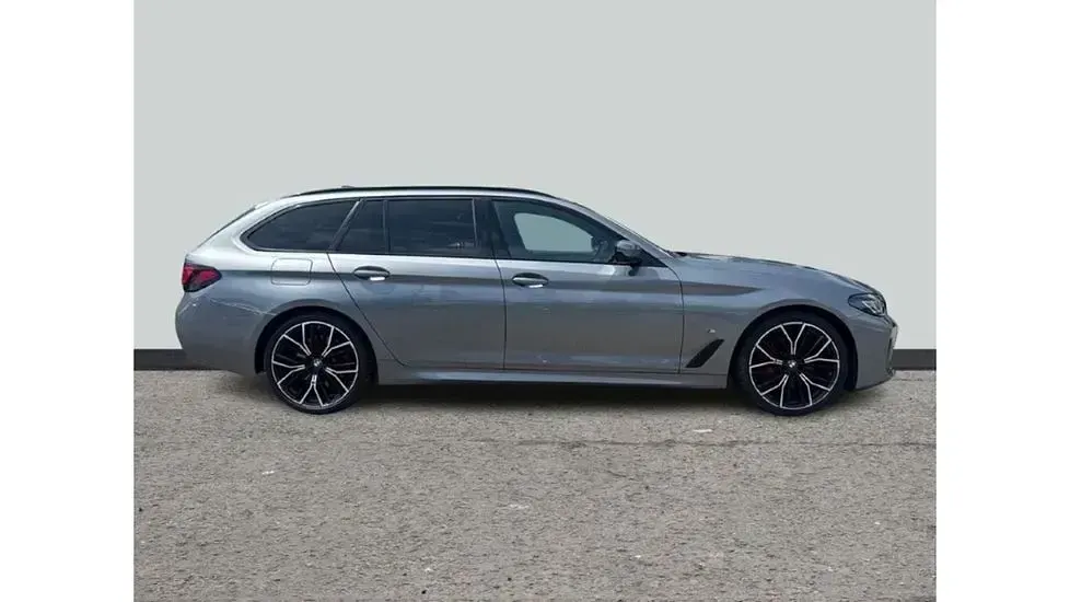 Used BMW 520 M Sport 187 HP (137 kW) 2023 Grey Estate