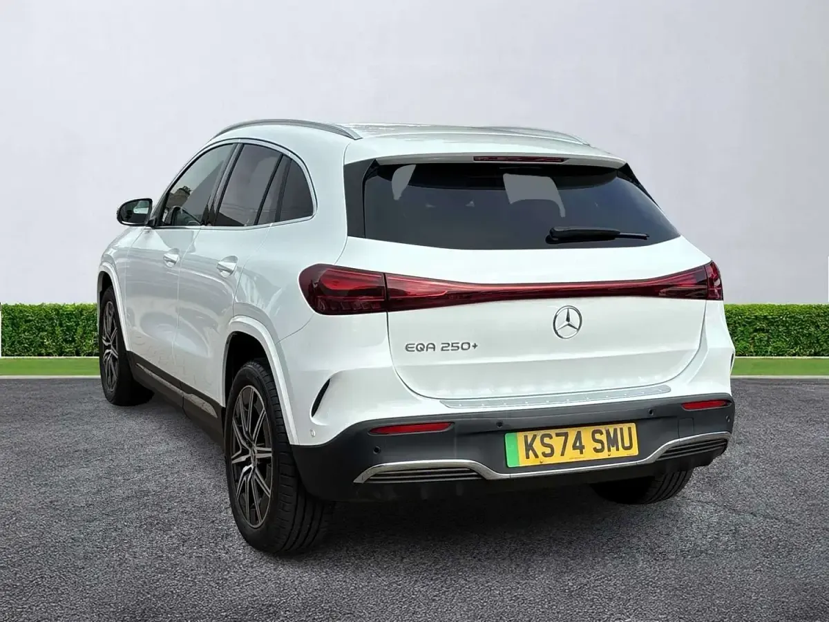 Used Mercedes EQA250+ Executive 139 kW (190 HP) 2024 White SUV