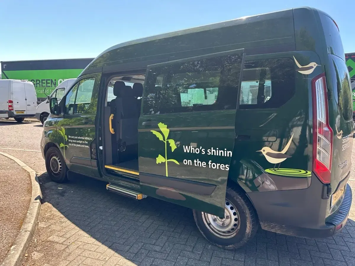 Used Ford Transit Custom S 105 HP (77 kW) 2018 Green Estate