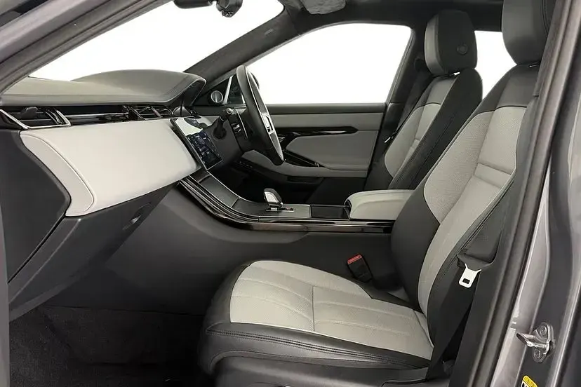 Used Land Rover Range Rover evoque Autobiography 201 HP (147 kW) 2025 Eiger grey SUV