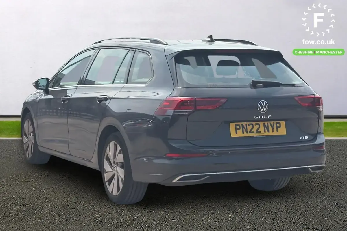 Used VW Golf VIII Style 150 HP (110 kW) 2022 Grey Estate
