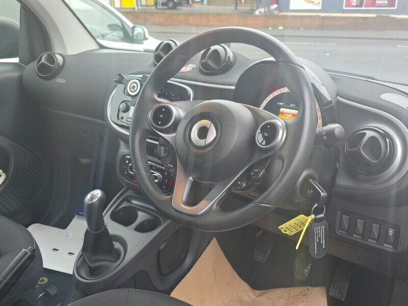 Image 3/4