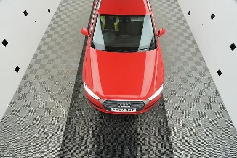 Used Audi Q3 Sport 150 HP (110 kW) 2017 Red SUV