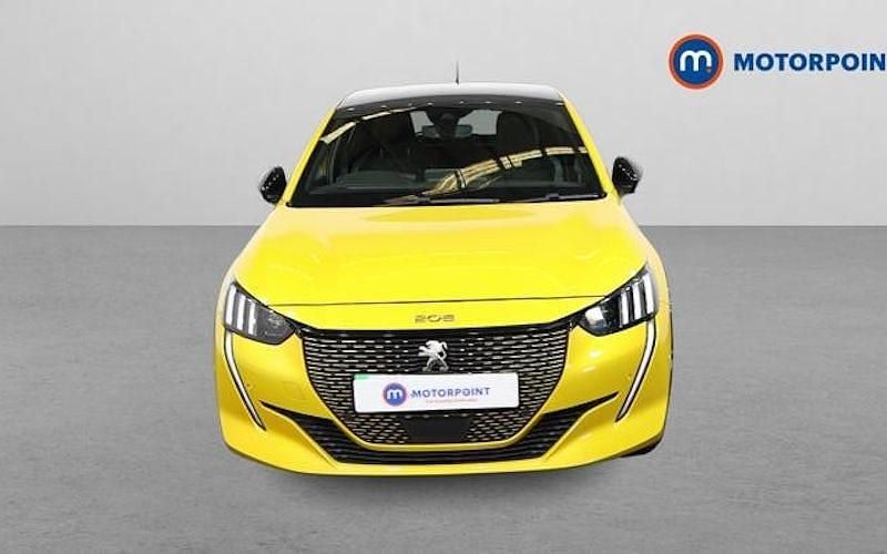 Used Peugeot e-208 Premium 100 kW (136 HP) 2022 Yellow Hatchback