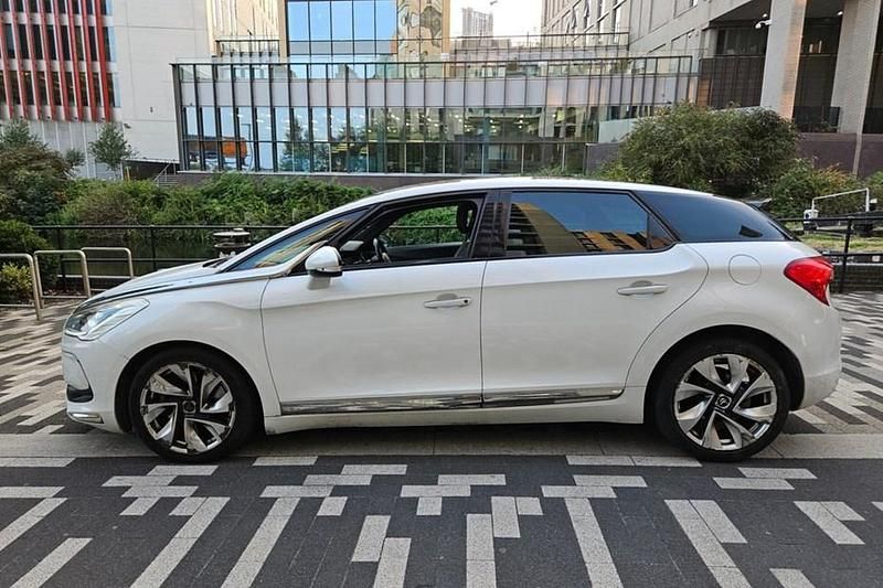 White Used 2012 Citroën DS5 Hatchback | £3,550 (Fair price) - Image 1/1