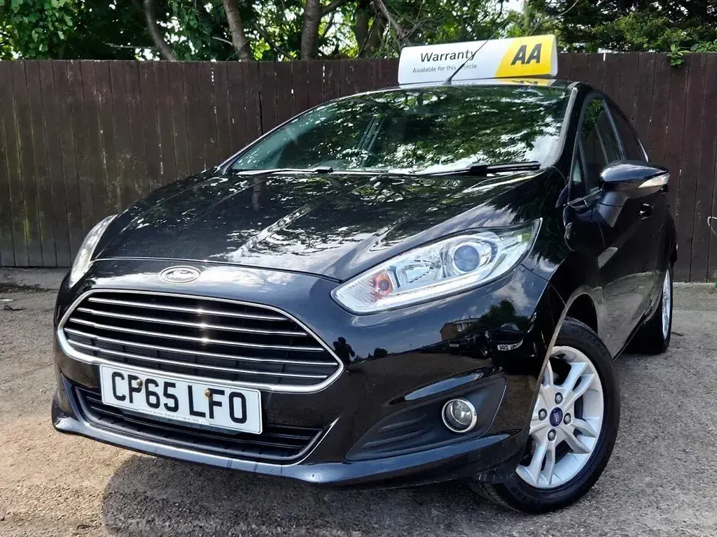 Used Ford Fiesta Zetec 82 HP (60 kW) 2016 Black Hatchback