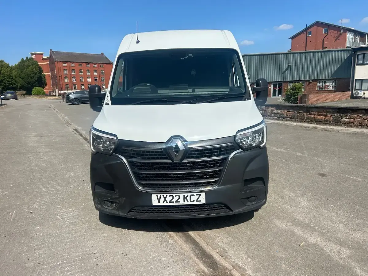 Used Renault Master Business 2022 White MPV