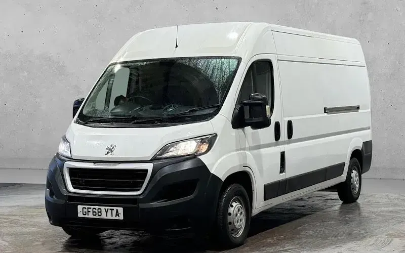 Second-hand Peugeot Boxer 131 CP (96 kW) 2019 Van