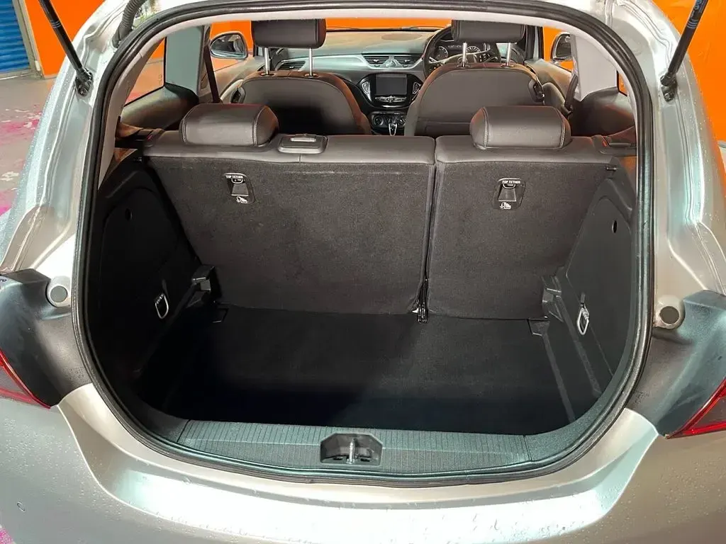 Used Vauxhall Corsa 90 HP (66 kW) 2017 Silver Hatchback