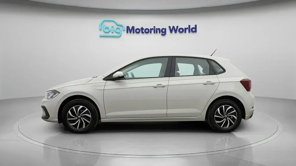 Begagnad VW Polo S 80 HK (58 kW) 2023 Grå Halvkombi