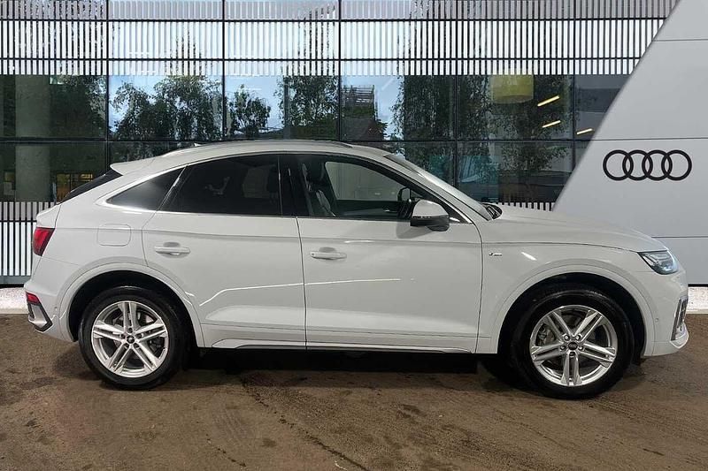 Used Audi Q5 S-Line 265 HP (194 kW) 2022 White SUV