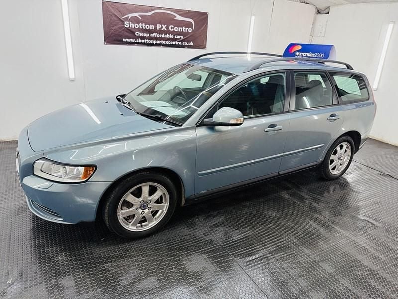 Used Volvo V50 2009 Blue Estate
