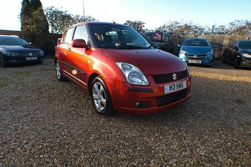 Used Suzuki Swift GLX 101 HP (74 kW) 2007 Orange Hatchback