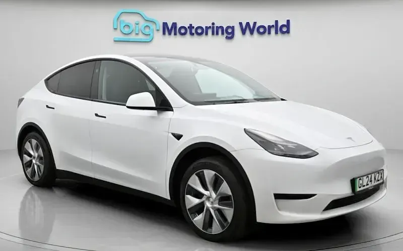 Used Tesla Model Y Standard Range 219 kW (299 HP) 2024 SUV