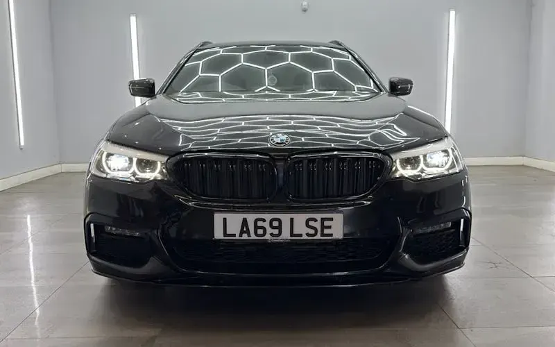 Used BMW 520 M Sport 190 HP (139 kW) 2019 Black Estate