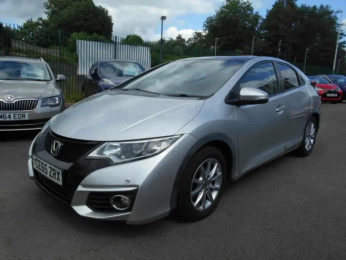 Used Honda Civic SR 120 HP (88 kW) 2015 Silver Hatchback