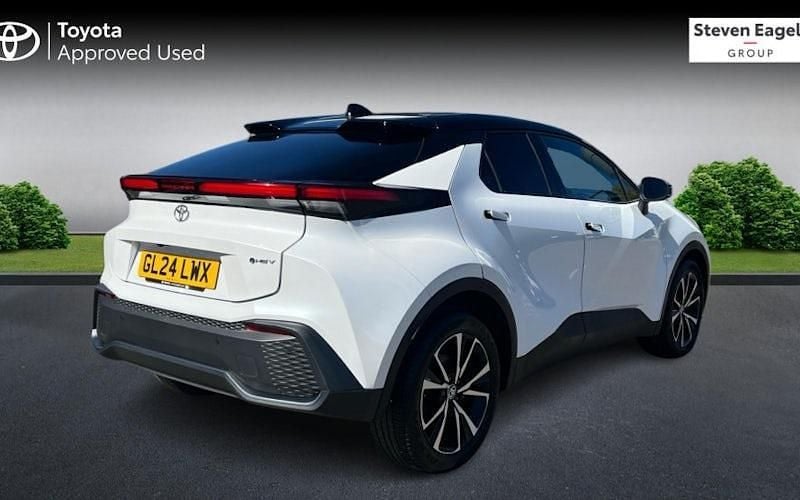 Used Toyota C-HR Design 140 HP (102 kW) 2026 SUV