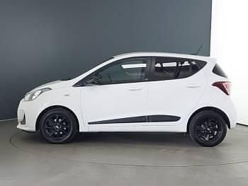 Used Hyundai i10 GO! 66 HP (48 kW) 2018 White Hatchback