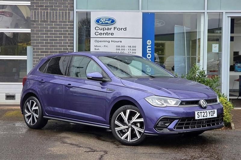 Used VW Polo R-line 95 HP (69 kW) 2023 Mauve/purple Hatchback