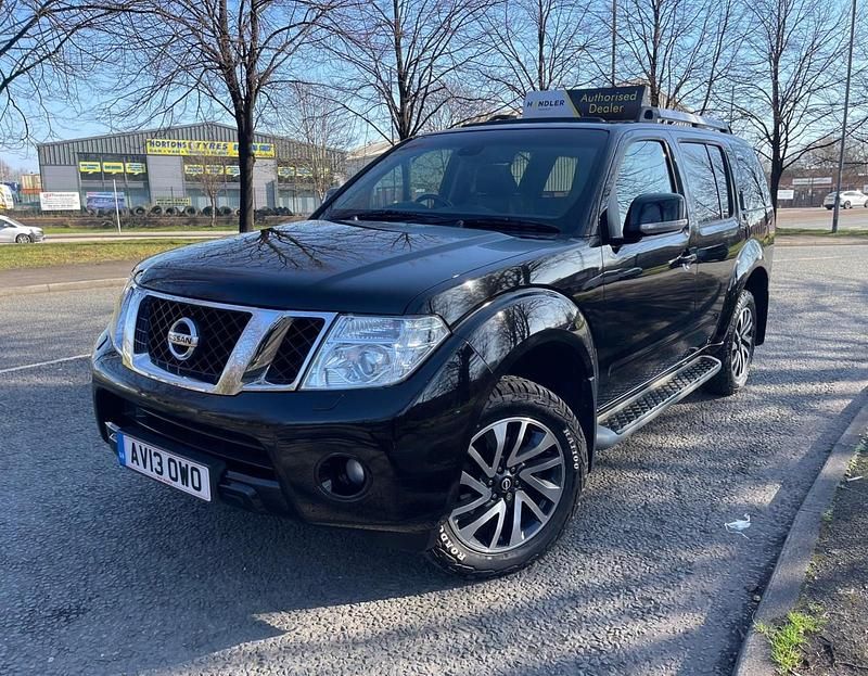 Used Nissan Pathfinder Tekna 2013 Black SUV