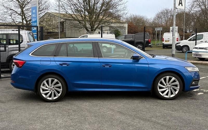 Used Skoda Octavia SE L First Edition 150 HP (110 kW) 2020 Blue Estate
