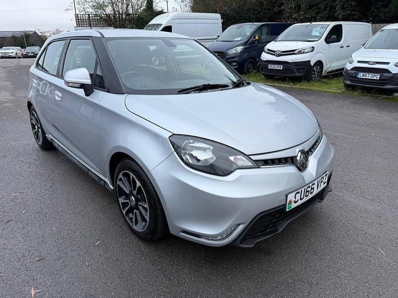 Silver Used 2017 MG MG3 Hatchback | £3,999 (Fair price) - Image 1/4