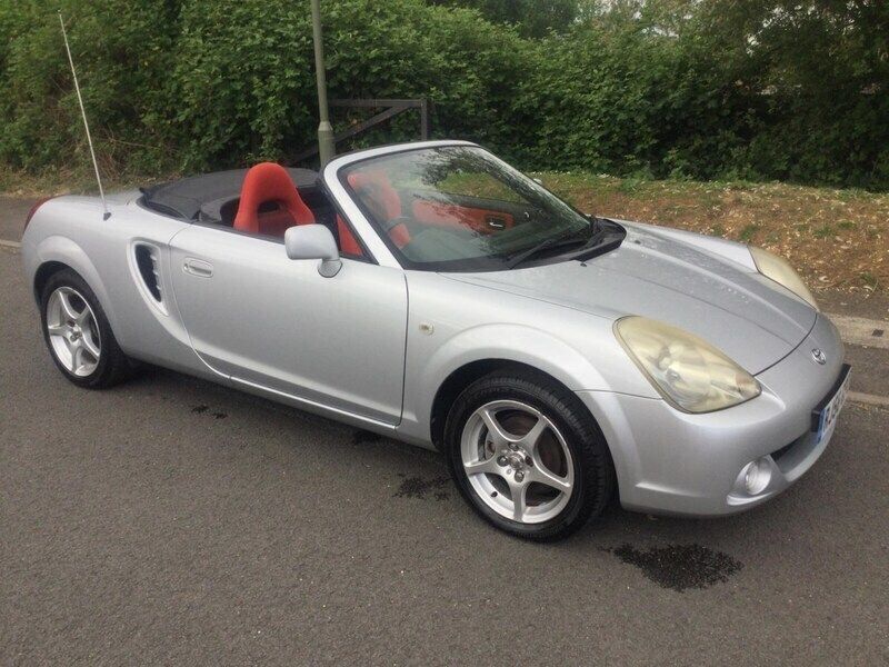 Silver Used 2006 Toyota MR2 Cabriolet | £6,000 (Fair price) - Image 1/4