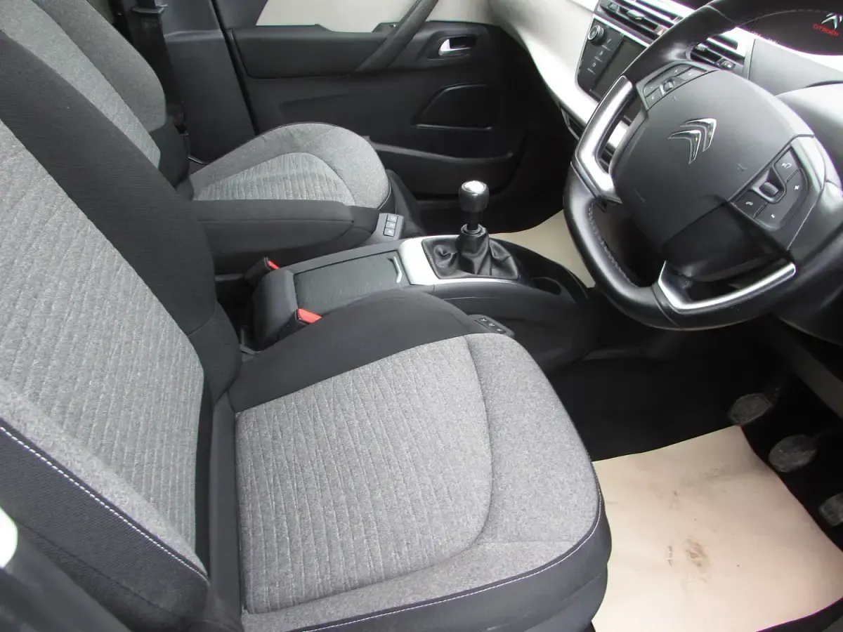 Used Citroën C4 Picasso Feel 120 HP (88 kW) 2017 Black MPV