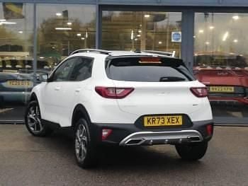 Used Kia Stonic GT-Line 99 HP (72 kW) 2023 White SUV