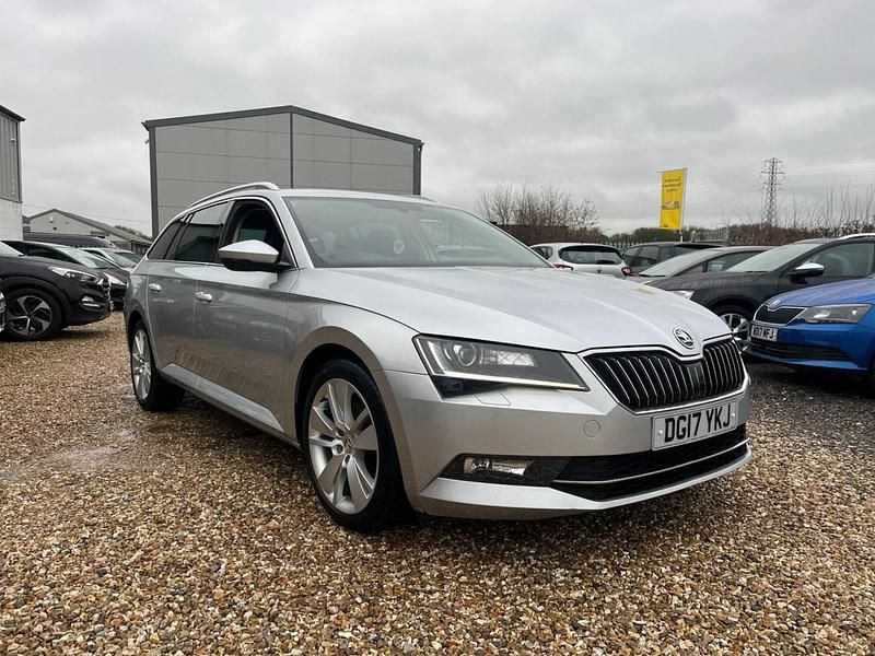 Used Skoda Superb SE L Executive 150 HP (110 kW) 2017 Silver Estate