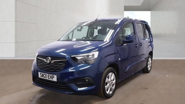 Used Vauxhall Combo S 130 HP (95 kW) 2021 Blue MPV