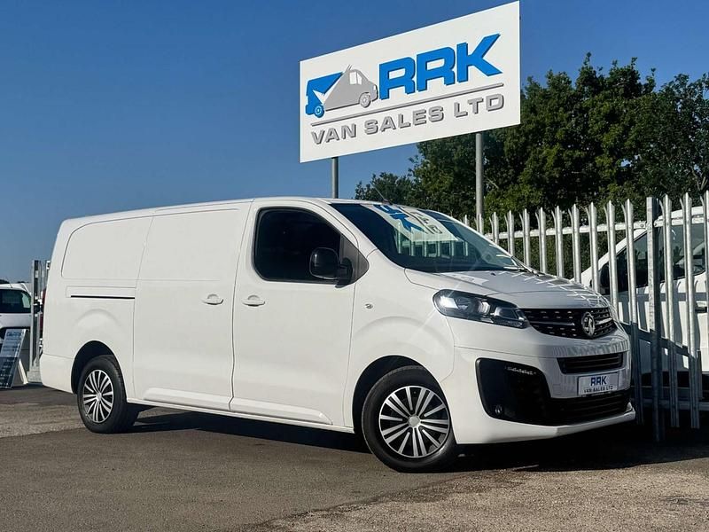 White Used 2022 Vauxhall Vivaro Sportive Van | £12,990 (Fair price) - Image 1/3