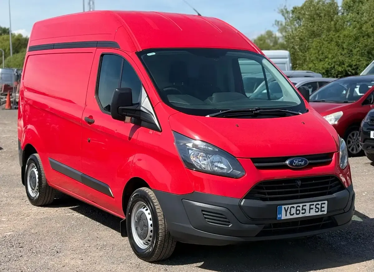 Used Ford Transit Custom 2015 Red Van
