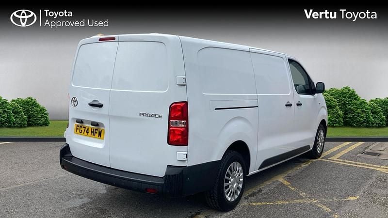 Used Toyota Proace 144 HP (105 kW) 2024 MPV