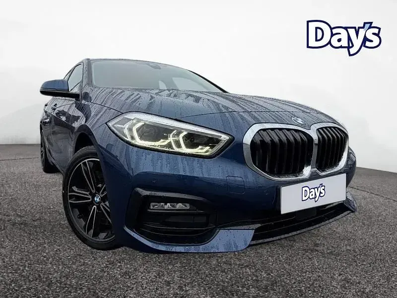 Second-hand BMW 120 Sport Line 190 CP (139 kW) 2022 Albastru Hatchback
