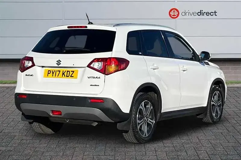 Used Suzuki Vitara SZ5 120 HP (88 kW) 2017 White SUV
