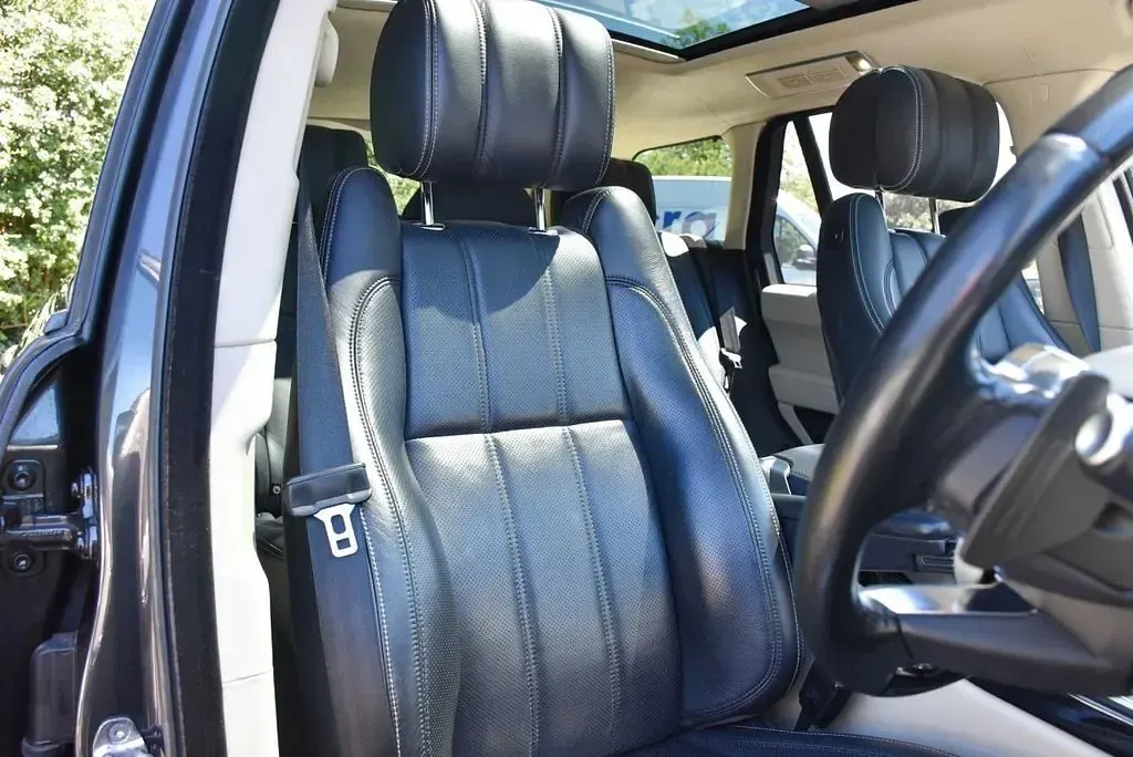 Used Land Rover Range Rover Autobiography 339 HP (249 kW) 2013 Grey SUV