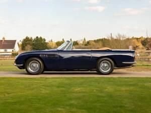 Used Aston Martin DB6 286 HP (210 kW) 1967 Blue Cabriolet