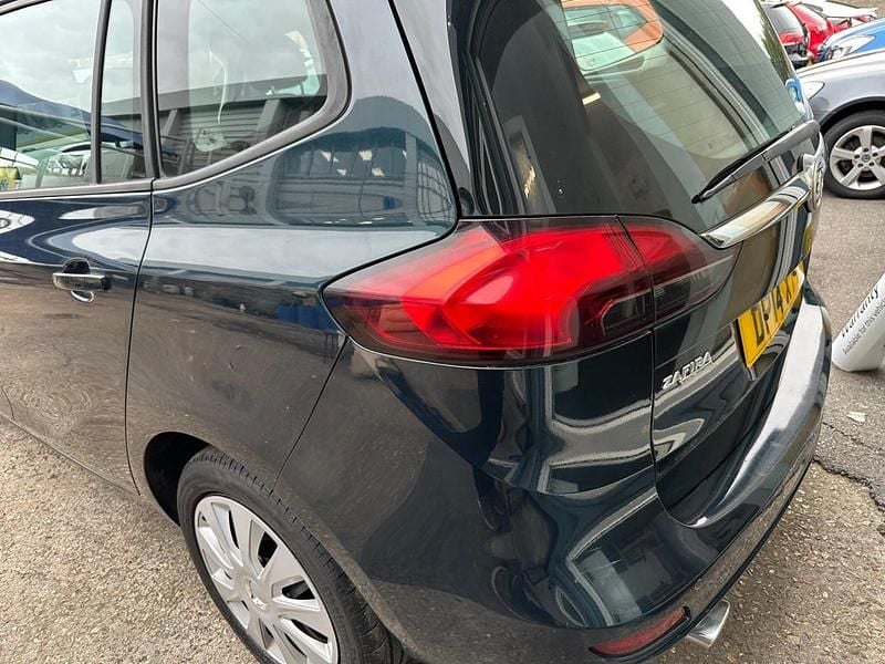 Used Vauxhall Zafira 170 HP (125 kW) 2014 Green MPV