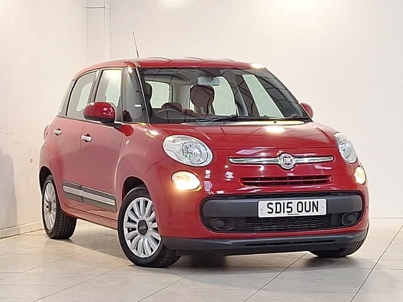 Red Used 2015 Fiat 500L Pop Star MPV | £5,698 - Image 1/4