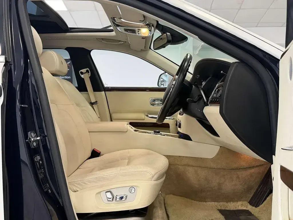 Used Rolls Royce Ghost 563 HP (414 kW) 2012 Blue Sedan