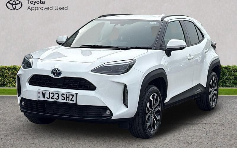 Used Toyota Yaris Hybrid Design 116 HP (85 kW) 2026 Estate