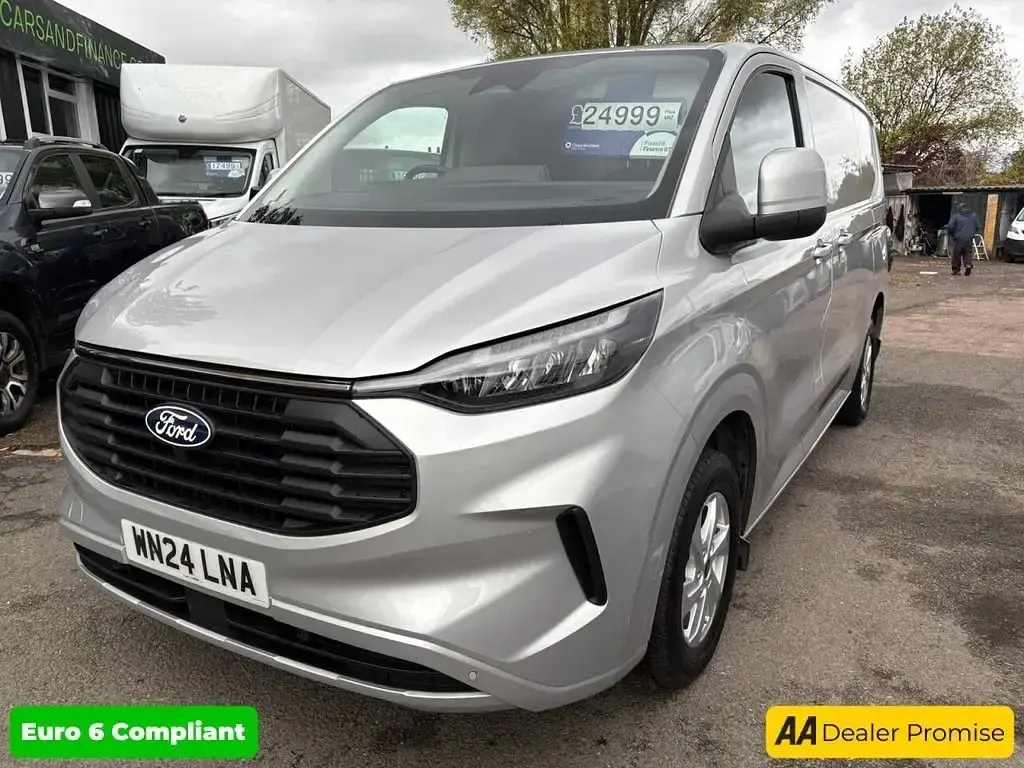 Używany Ford Transit Custom Limited 140 KM (102 kW) 2024 Srebrny Van