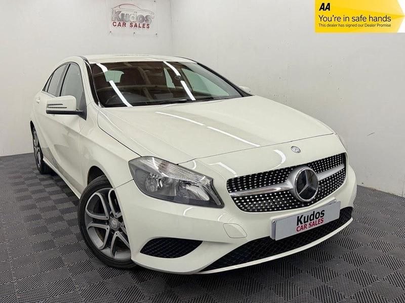 Used Mercedes A180 2014 White Hatchback