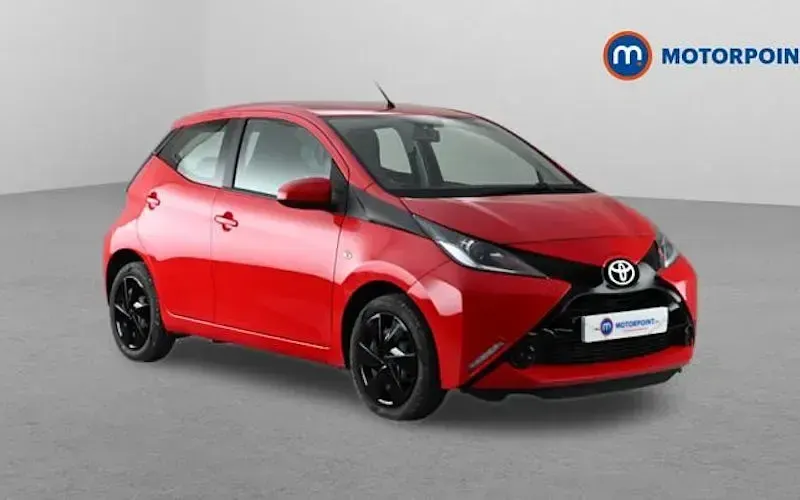 Used Toyota Aygo X-play 69 HP (50 kW) 2017 Hatchback